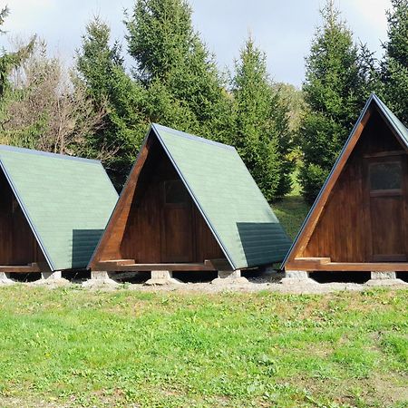 Farm Stay Frank Ozmec Wine And Glamping Estate 류토메르 외부 사진